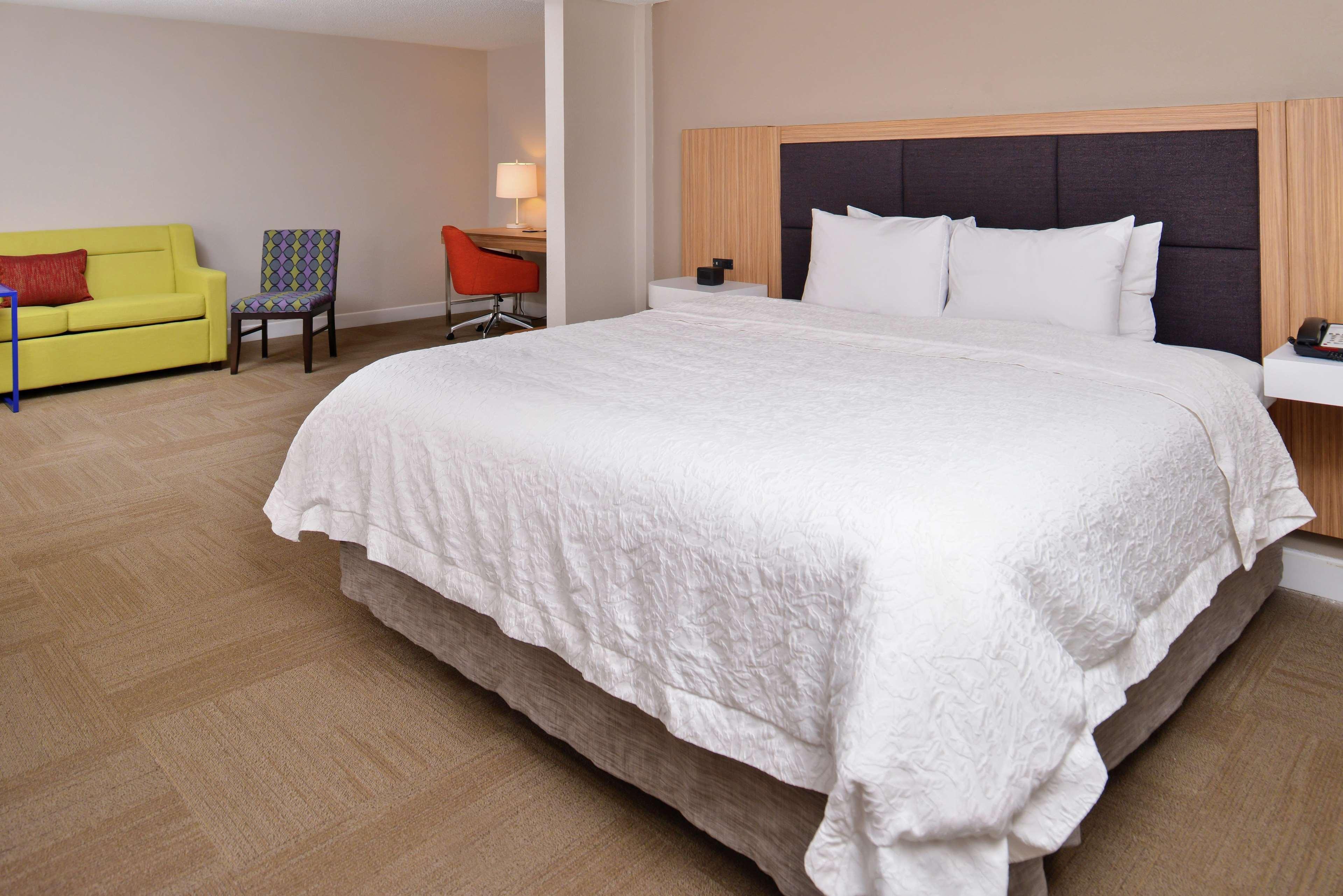 Hampton Inn Greensboro East / Mcleansville Екстер'єр фото