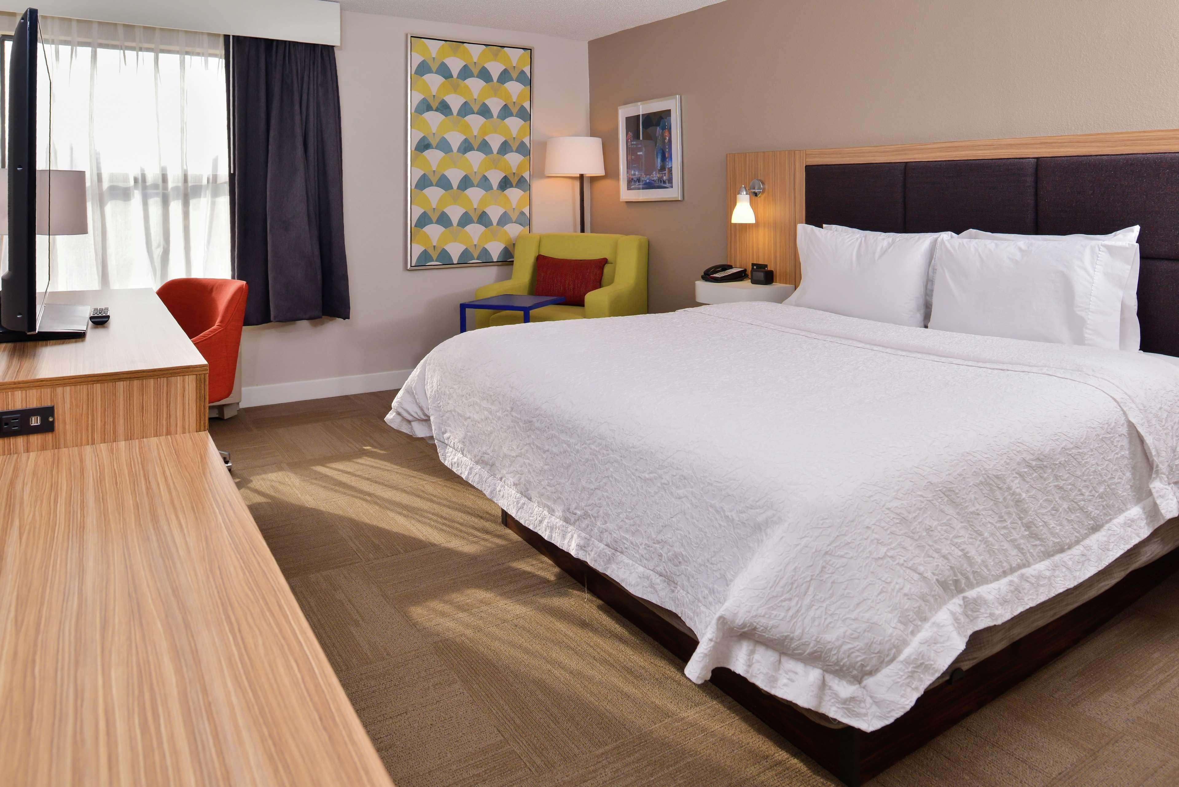 Hampton Inn Greensboro East / Mcleansville Екстер'єр фото