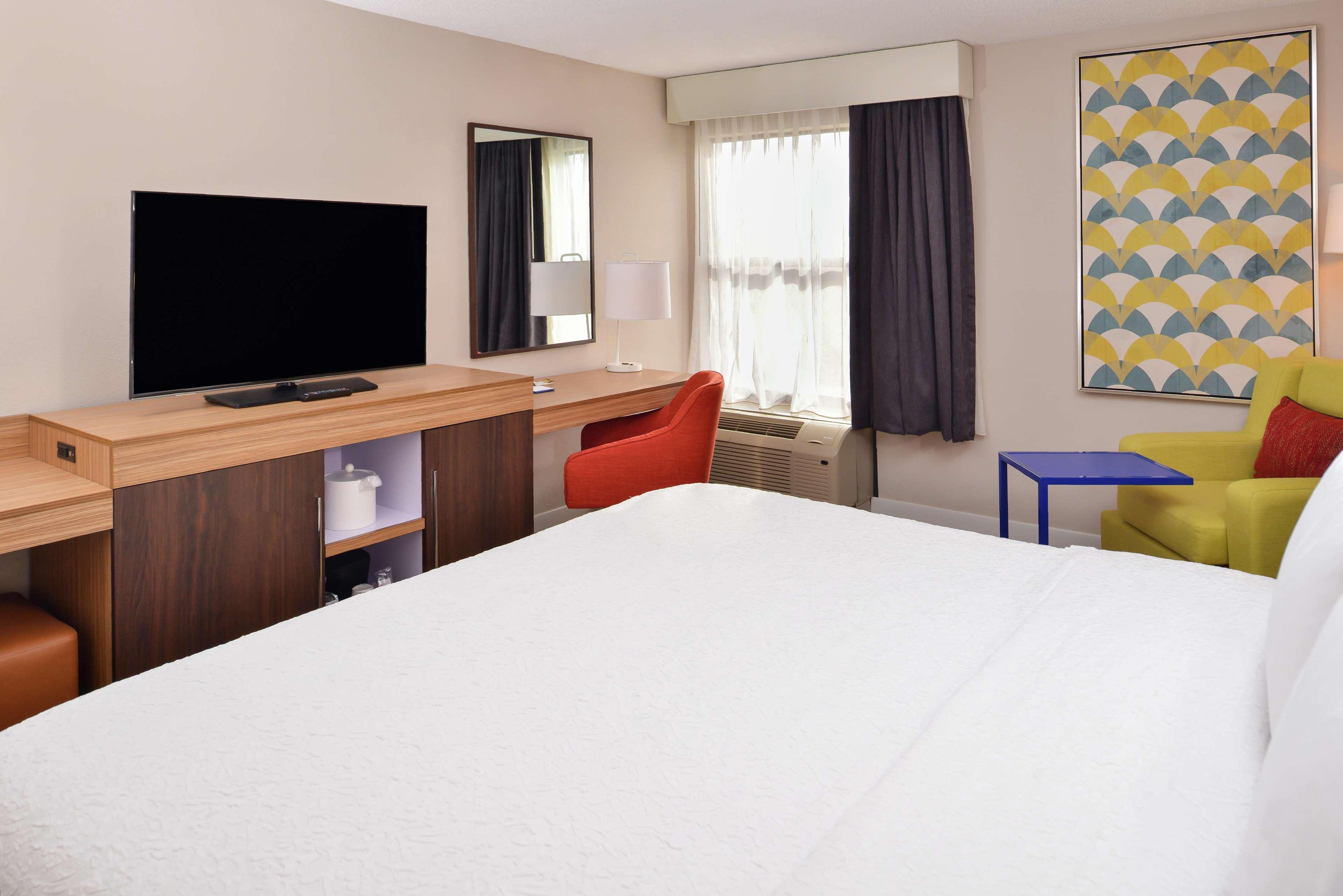 Hampton Inn Greensboro East / Mcleansville Екстер'єр фото