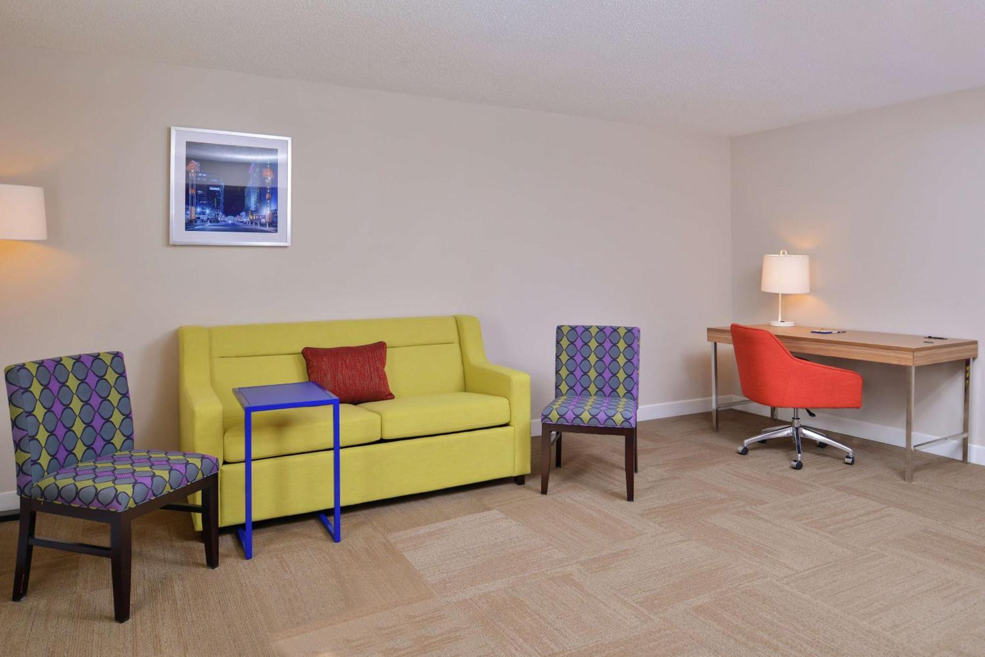 Hampton Inn Greensboro East / Mcleansville Екстер'єр фото