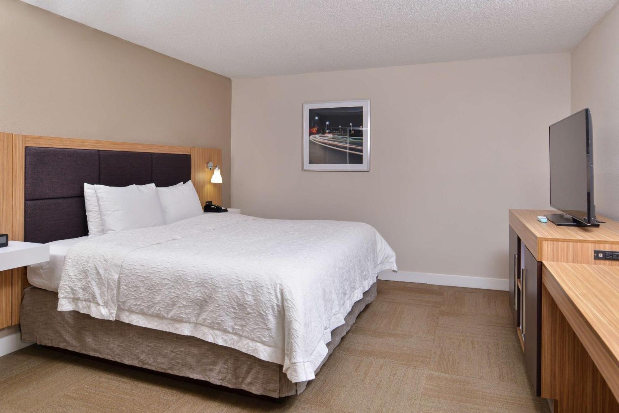 Hampton Inn Greensboro East / Mcleansville Екстер'єр фото