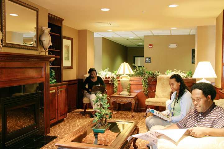 Hampton Inn Greensboro East / Mcleansville Екстер'єр фото